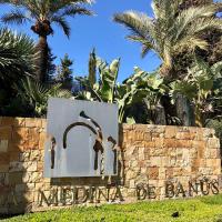 Medina de Banus Marbella, отель в городе Марбелья, в районе Nueva Andalucia