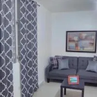 Hermoso Apartamento frente Aeropuerto de Isla Verde、サンファンにあるルイス・ムニョス・マリン国際空港 - SJUの周辺ホテル
