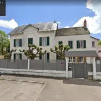 Le ptit Pont de Pany, hôtel à Sainte-Marie-sur-Ouche