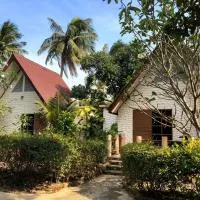 Blue Beach Resort โรงแรมในบ้านพักริมเล