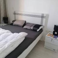 Family-Friendly Villa 1br with Play Area+Pool. UAE, готель у Дубаї