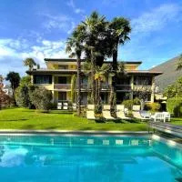 Villa Siesta, Park & Pool Living: Losone şehrinde bir otel