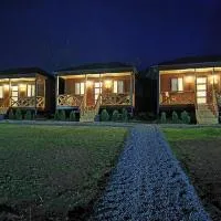 Chateau Ateni Cottages, хотел в Гори