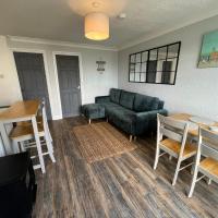 88, Belle Aire, Hemsby - Beautifully presented two bed chalet, sleeps 6, pet friendly, close to beach!