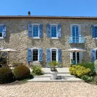 La Maison du Bonheur, hotel u gradu 'Ausson'