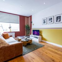 Retro-Themed One Bedroom Apartment Near Legoland and Easy Access to Windsor
