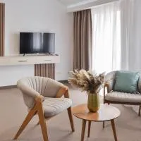 Magnolia Place, отель в Тивате