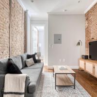 East Village 1br w wd nr cafes NYC-1115, hotel in Alphabet City, New York