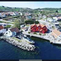 Sjøberg Hotell og Ferie Leiligheter، فندق في Østhusvik