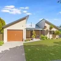 Swell Times Holiday Home Busselton, hotel u gradu Baselton