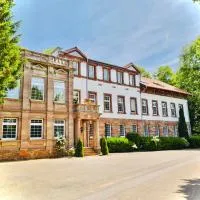 Ambiente Deluxe Schloss Falkenhorst, hotel din Kleinblittersdorf