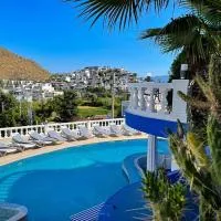 ASPAT HOTEL BODRUM - Beach&Restaurant, hotel in Bodrum City