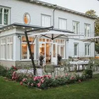 Old Hapsal Hotel、ハープサルのホテル