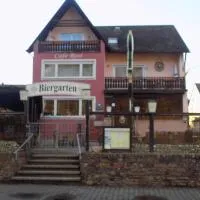 Cafe Rosi, hotel din Bernkastel-Kues