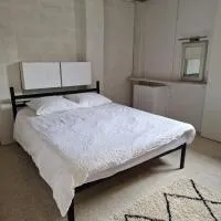 LES CERISIERS 2 Chambre 1, отель в Ногаро