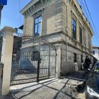 Casa Continentelor, hotel en Cîmpulung