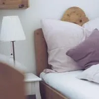 Padaster 1262, хотел в Тринц