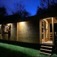 Arrest에 위치한 호텔 Roulotte la Bohême est son Spa en Baie de Somme