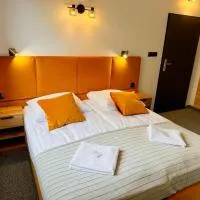 Hotel Czerwone Korale, hotel di Cielimowo