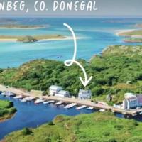 The Old Boathouse at Bunbeg Harbour, hotel near Donegal Airport - CFN, Bunbeg