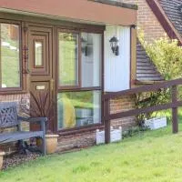 Lilyrose Cottage โรงแรมในเพเว็นซีย์
