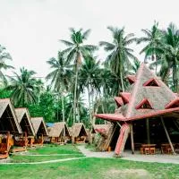 Loboc Nipa Huts Cottages Rental โรงแรมในCamisan