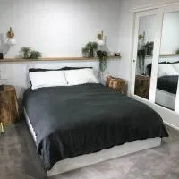 Little Molly - Private Guest Suite, hotel in Mollymook