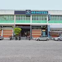 4S Hotel, hotel in Muar