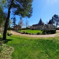 Viesnīca La Chauvellière, un écrin de verdure dans un cadre historique pilsētā Beaumont-la-Ronce