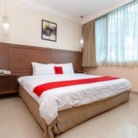 RedDoorz Premium at Hotel Ratu Residence, hotel cerca de Aeropuerto Sultán Thaha (Sultan Taha Syarifudn) - DJB, Paalmerah