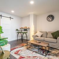 Cozy Fully-Equipped 2 Bedroom Suite, khách sạn ở Bedford, Halifax