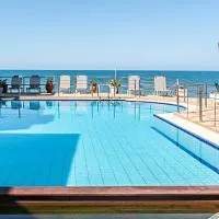 Cozy Corner VS Beachfront, hotel em Stalos
