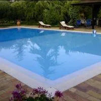 Villa Conero、Montacutoのホテル