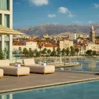 Hotel Ambasador, hotel ve Splitu
