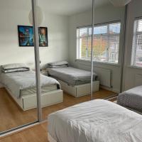 20 Minutes to the City Center, hotel sa Clontarf, Dublin