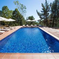 Catalunya Casas: Spacious Villa Vera up to 24 guests, a short drive to Blanes!