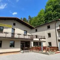 Penzion U Klujů, hotel v destinácii Věstín