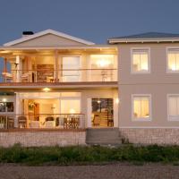 138 Marine Beachfront Guesthouse، فندق في Sandbaai، هيرمانوس