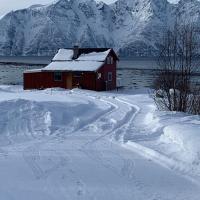 Lyngen Biarnes- Nordreisa, готель біля аеропорту Sorkjosen Airport - SOJ, у місті Hamnnes