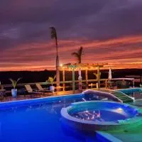 Chácara Arena JK com Piscina integrada com Sauna e Hidromassagem, מלון באיביאונה