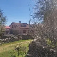 Los Arroyos، فندق في San Martín de la Vega del Alberche