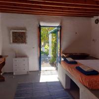 Arancio independent room in Ecovilla on the beach