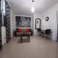 Cozy Apartment across the San Juan Airport、サンファンにあるルイス・ムニョス・マリン国際空港 - SJUの周辺ホテル
