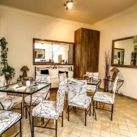 Central 9 Rooms, hotel in Ermoupoli