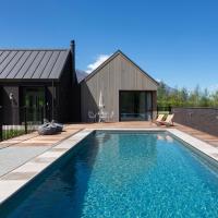 Speargrass Lodge Indoor Outdoor Fire, hotel in Frankton