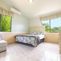 Villa Campiña Retreat – Scenic Mountain Views, hotel in Utuado