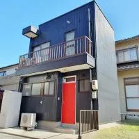 Whole house rental 一棟貸切宿 "Your Home Tottori" 市内中心地近くの素敵な一軒家、鳥取市にある鳥取空港 - TTJの周辺ホテル