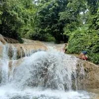 Puluong homestay1holiday, מלון בPu Luong