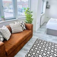 Studio Rooms Ensuite Newbury Park London