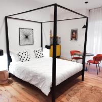 The Idyll Boutique Apartment - Spanish Quarter، فندق في Vittorio Emanuele، نابولي